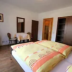Haus Christophorus Apartamento *